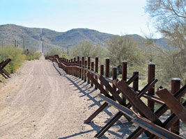 border-fence-200.jpg